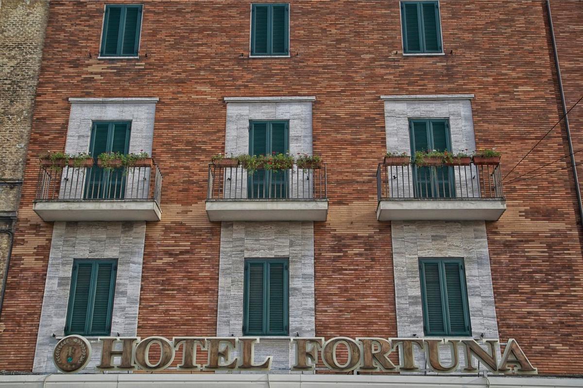 Hotel Fortuna Ancona Exterior foto